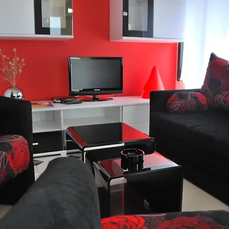 Mary ツリクヴェニツァ