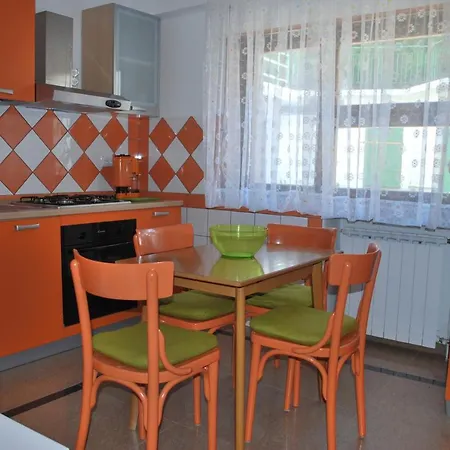 Mary Apartment